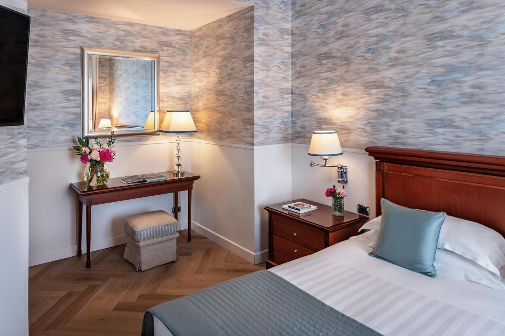 Starhotels Terminus Hotel Napels