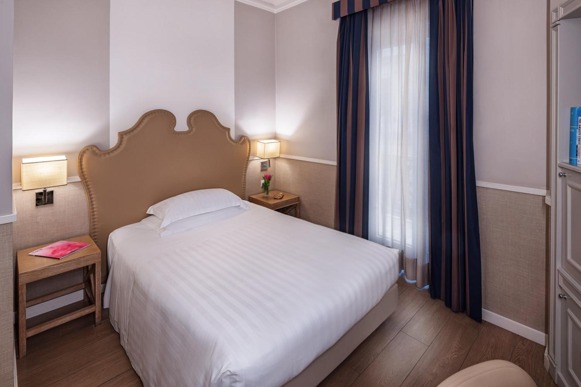 Starhotels Terminus 4* Napels